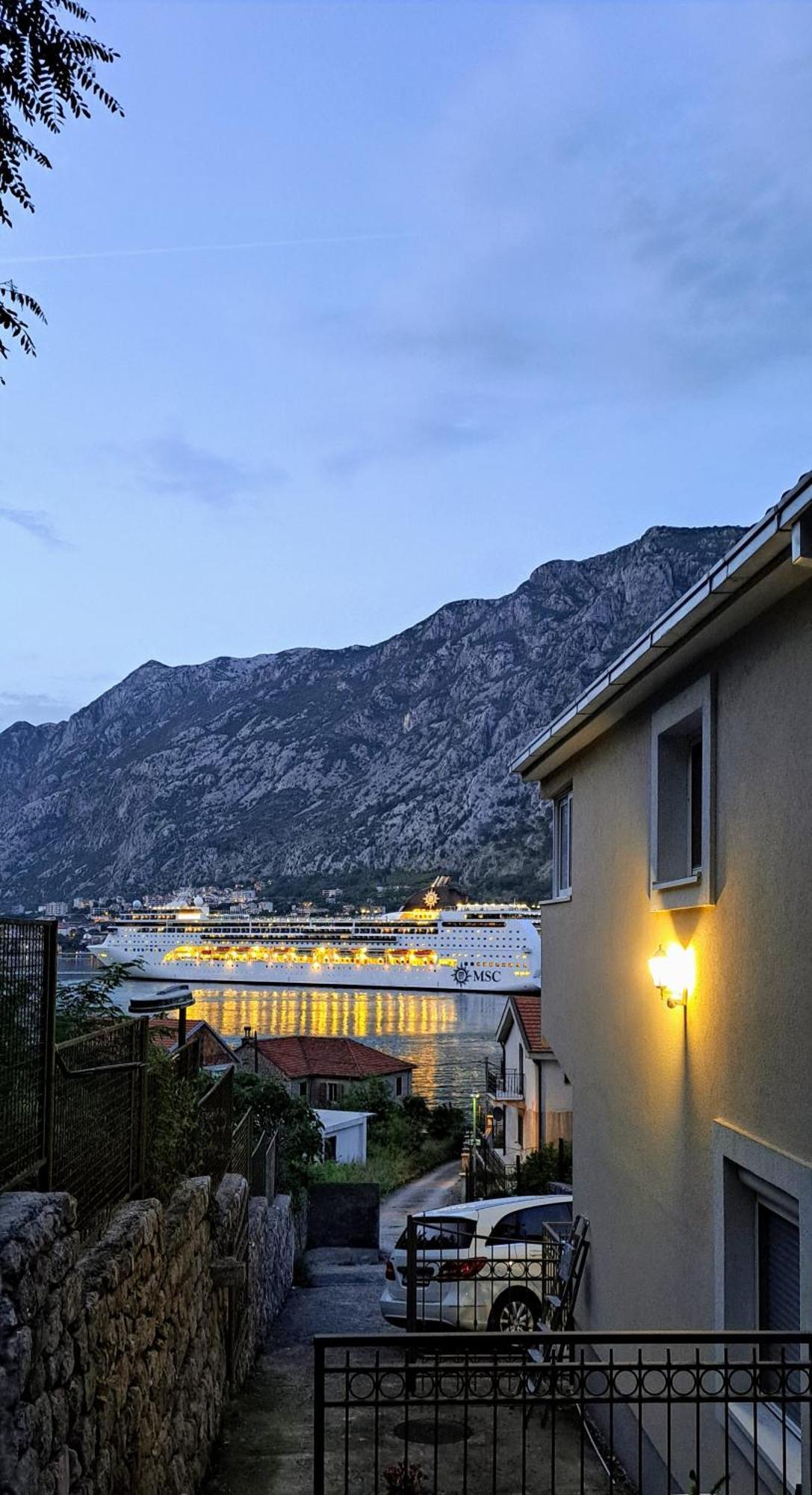 Apartment Vujosevic D&D Kotor Exterior photo